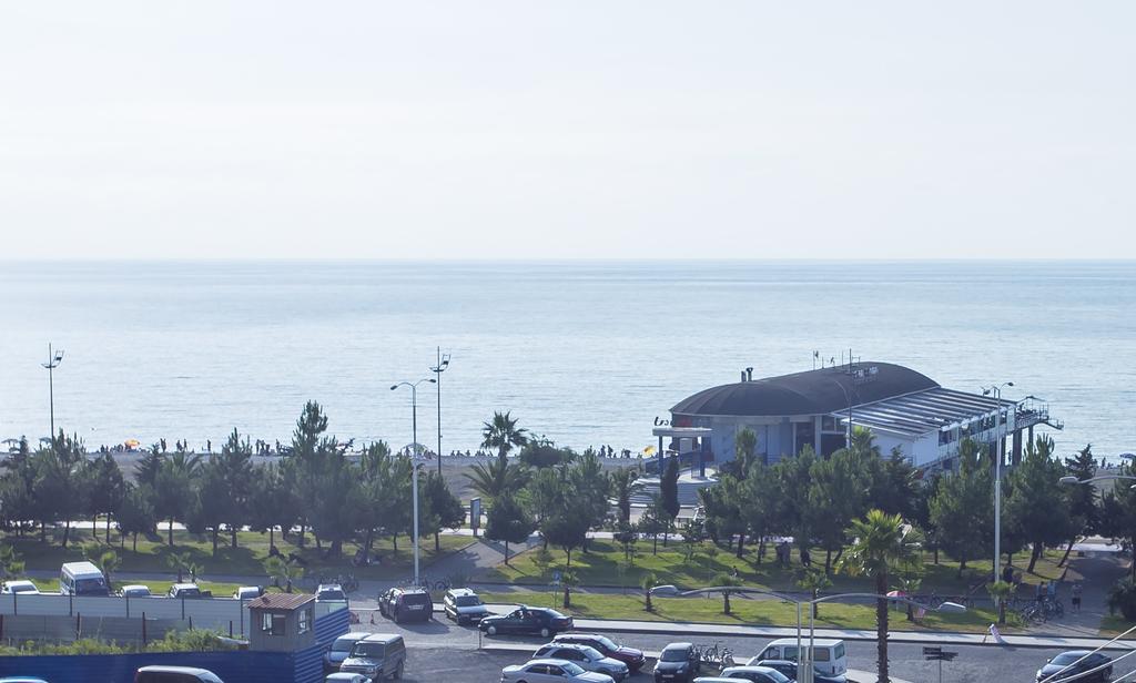 Batumi City Center Apartment Exterior photo